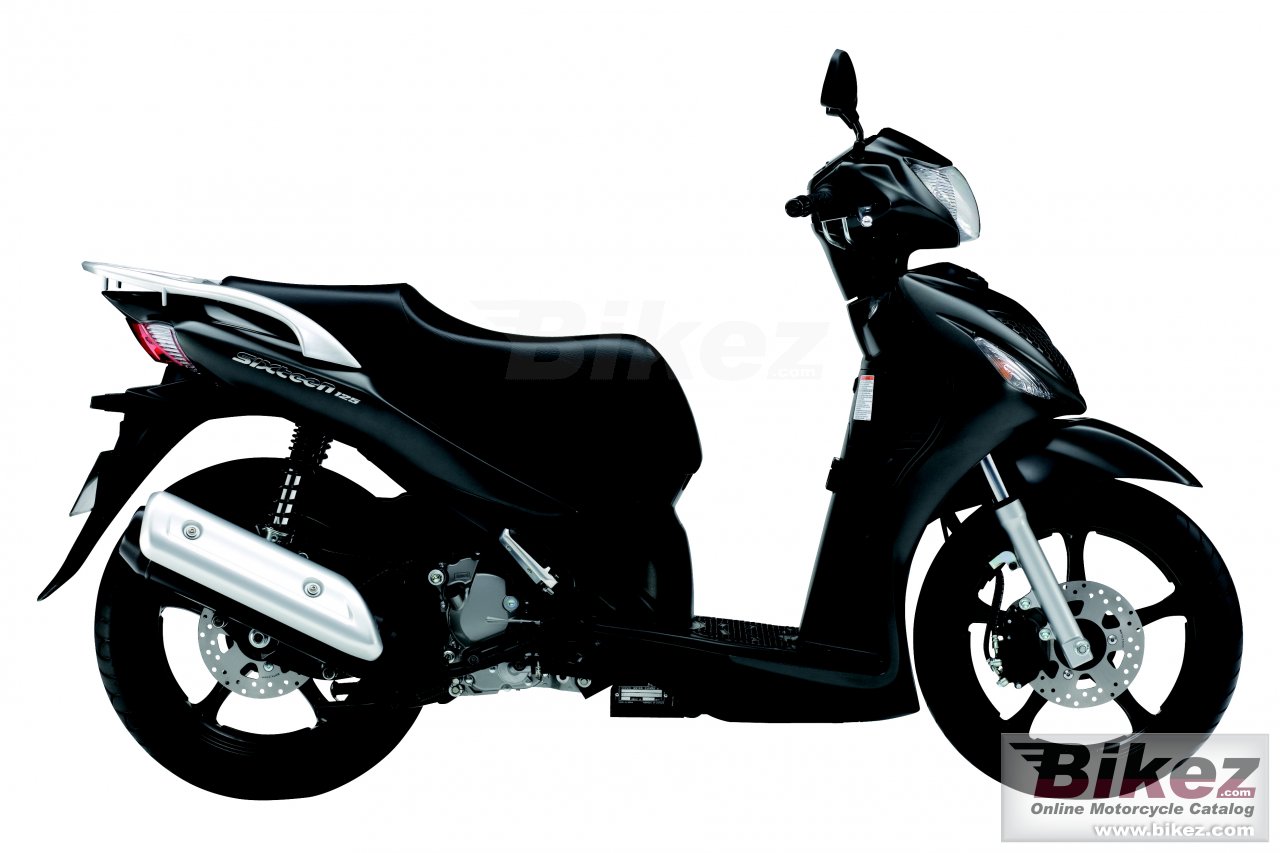 Big Suzuki sixteen picture and wallpaper from Bikez.com